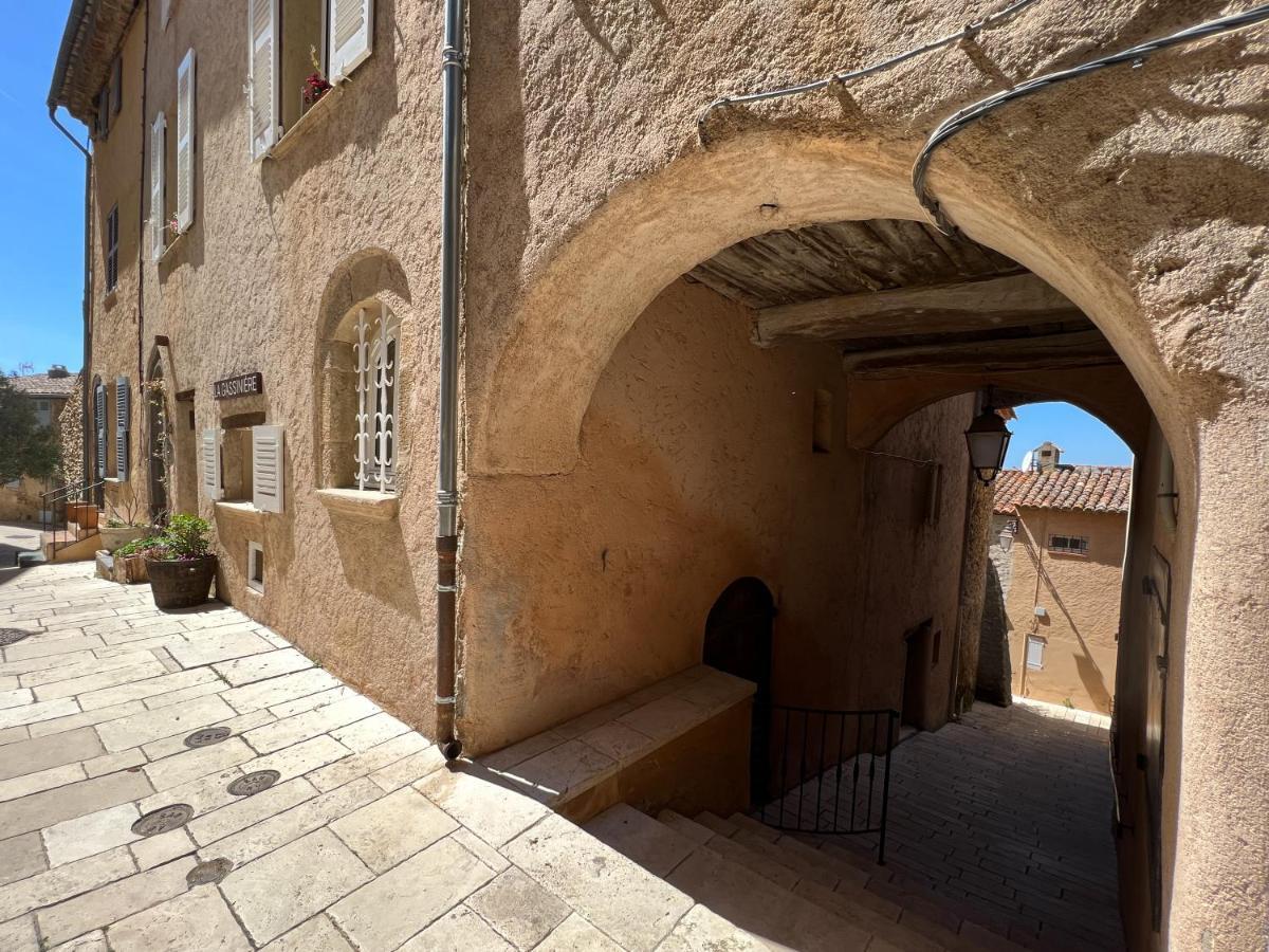 La Gassiniere Exterior photo